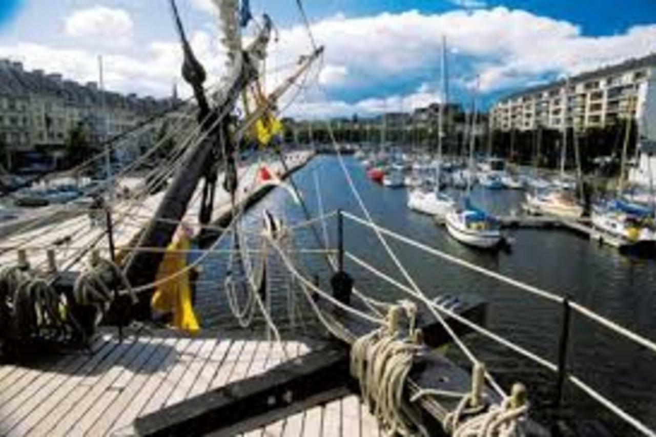 Ferienwohnung Port De Caen Haut De Gamme Exterior foto